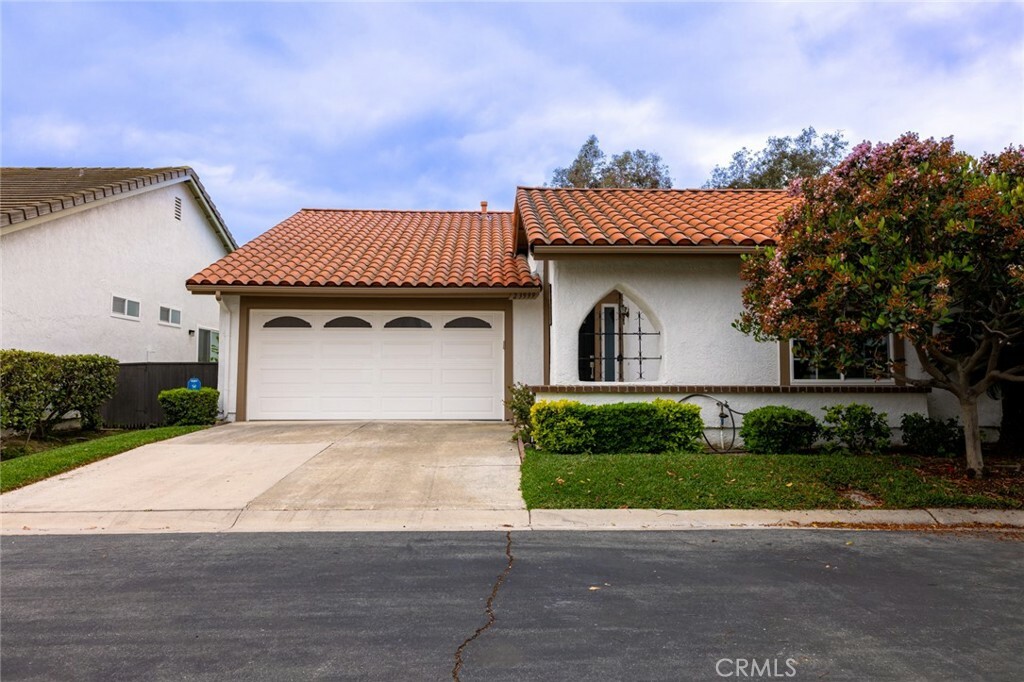 Property Photo: 23999 Delantal CA 92692