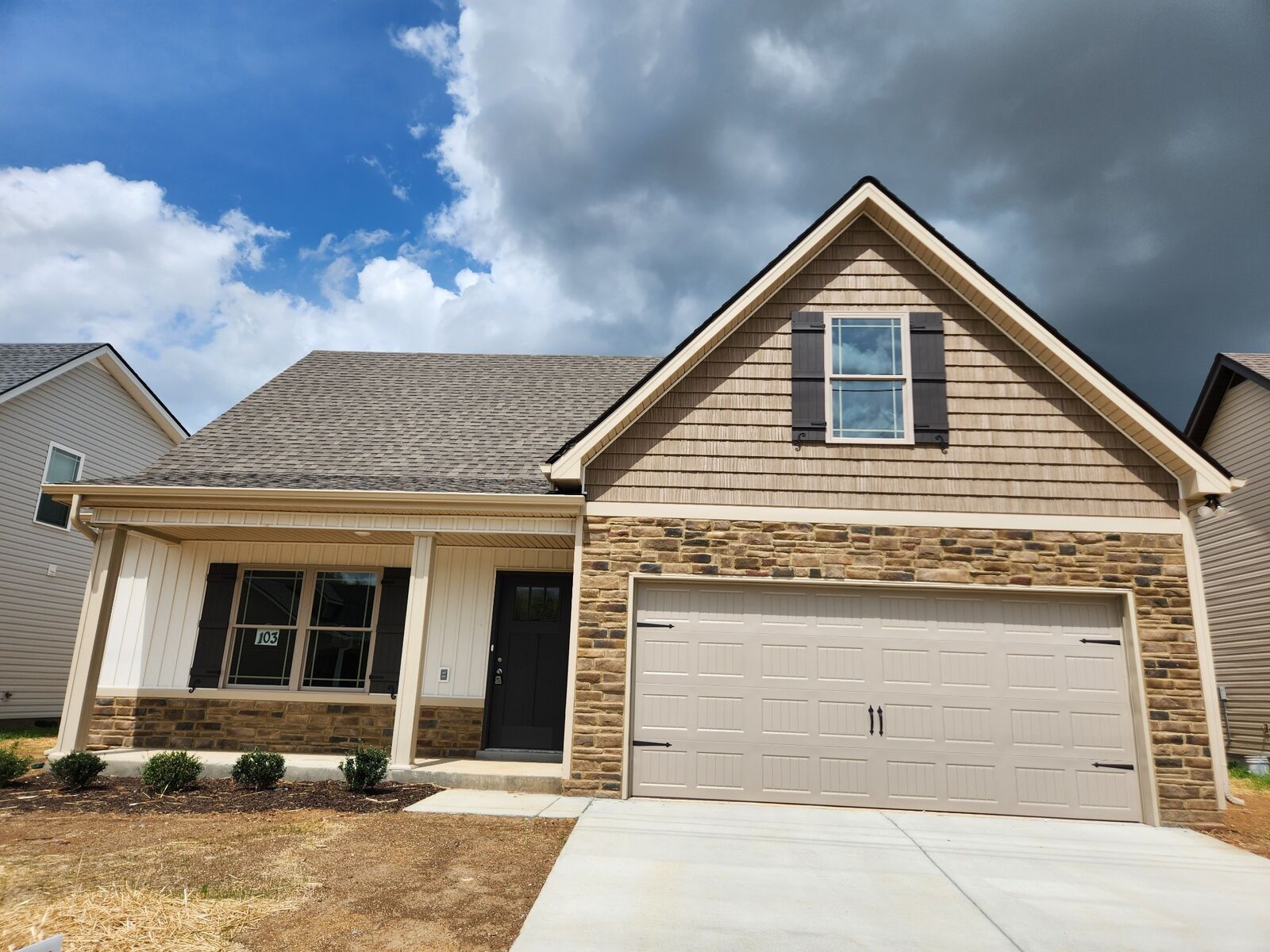 Property Photo: 2819 Upstream Road TN 37037