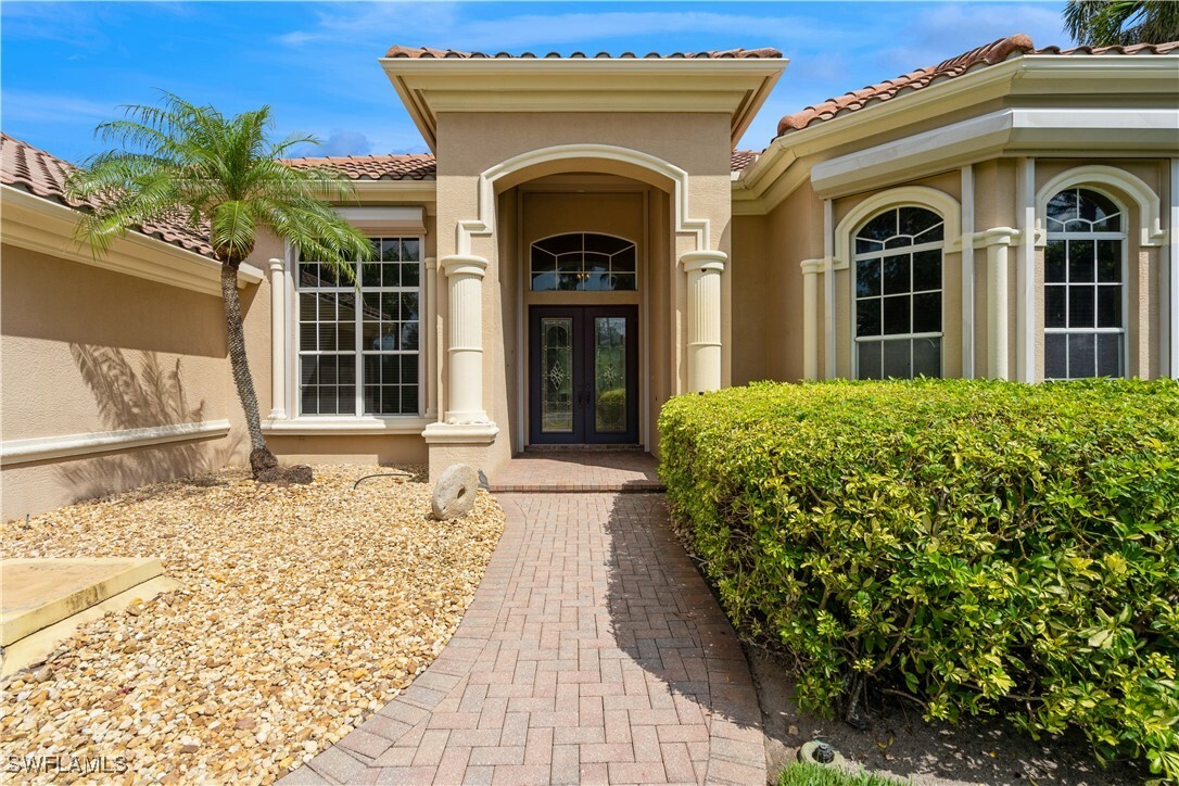 Property Photo: 429 Terracina Court FL 34119