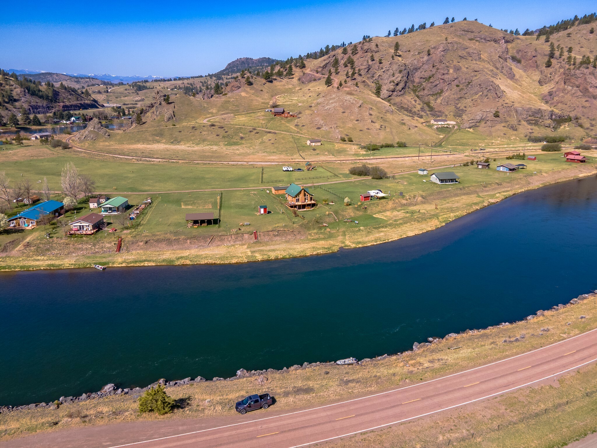 Property Photo: 29 Missouri Overlook Drive MT 59421
