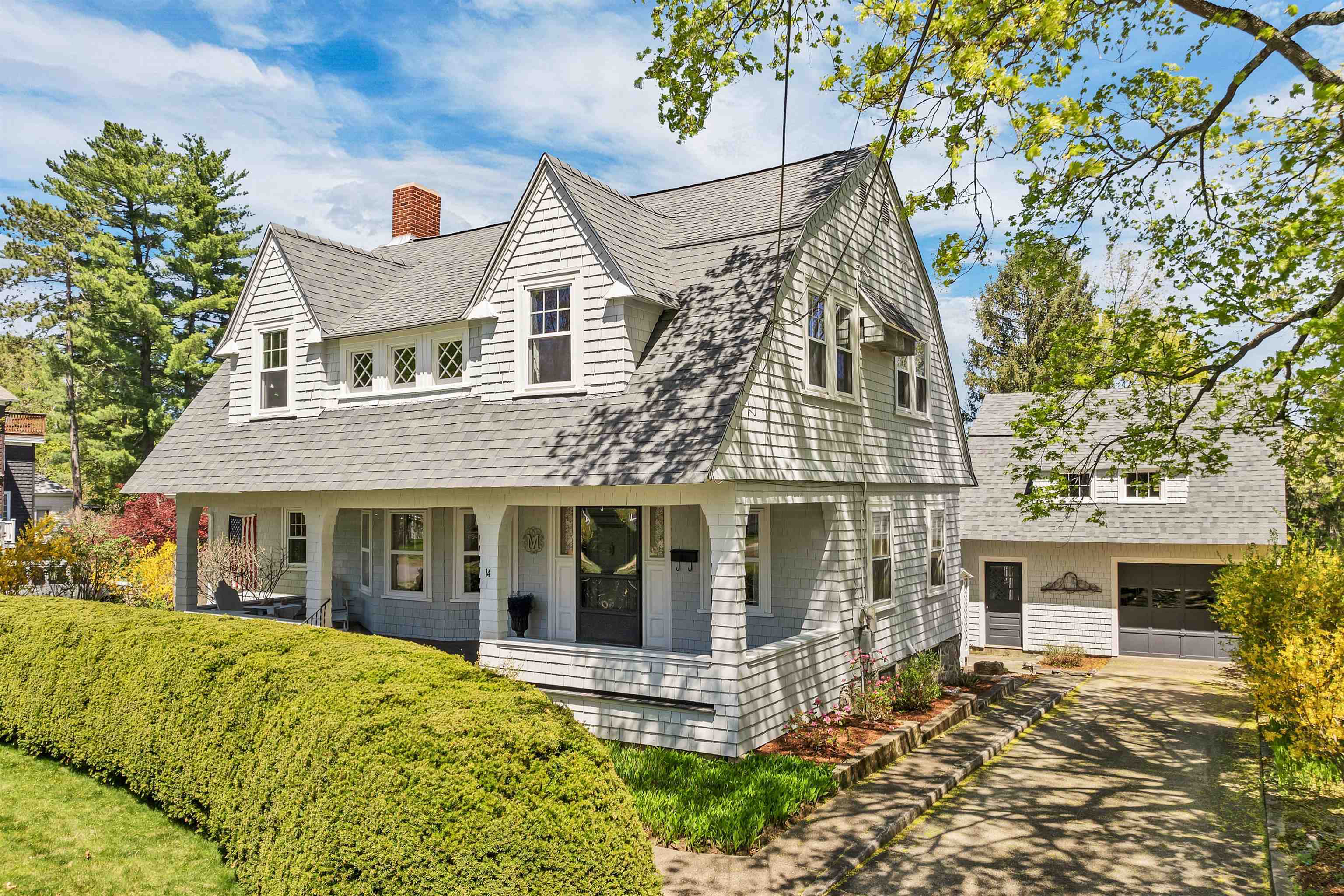 Property Photo: 14 Park Avenue NH 03038