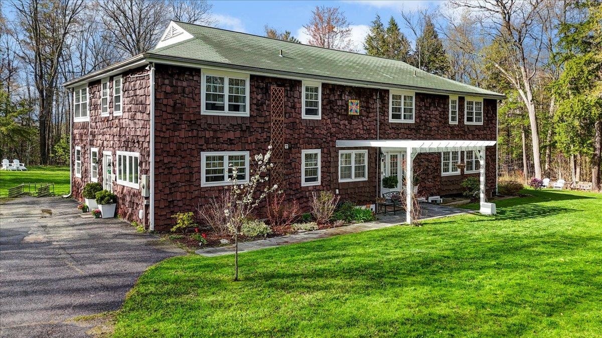 1295 Lime Kiln Road  Charlotte VT 05445 photo