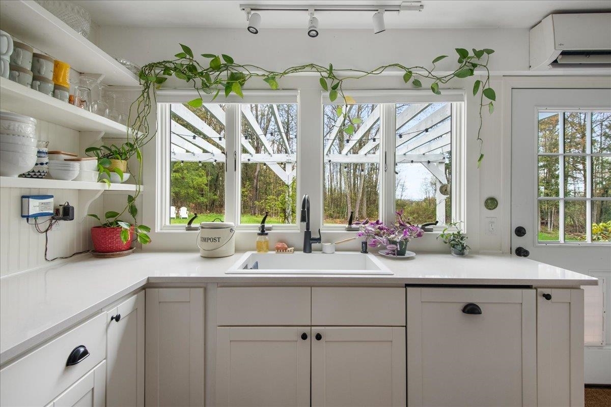 1295 Lime Kiln Road  Charlotte VT 05445 photo