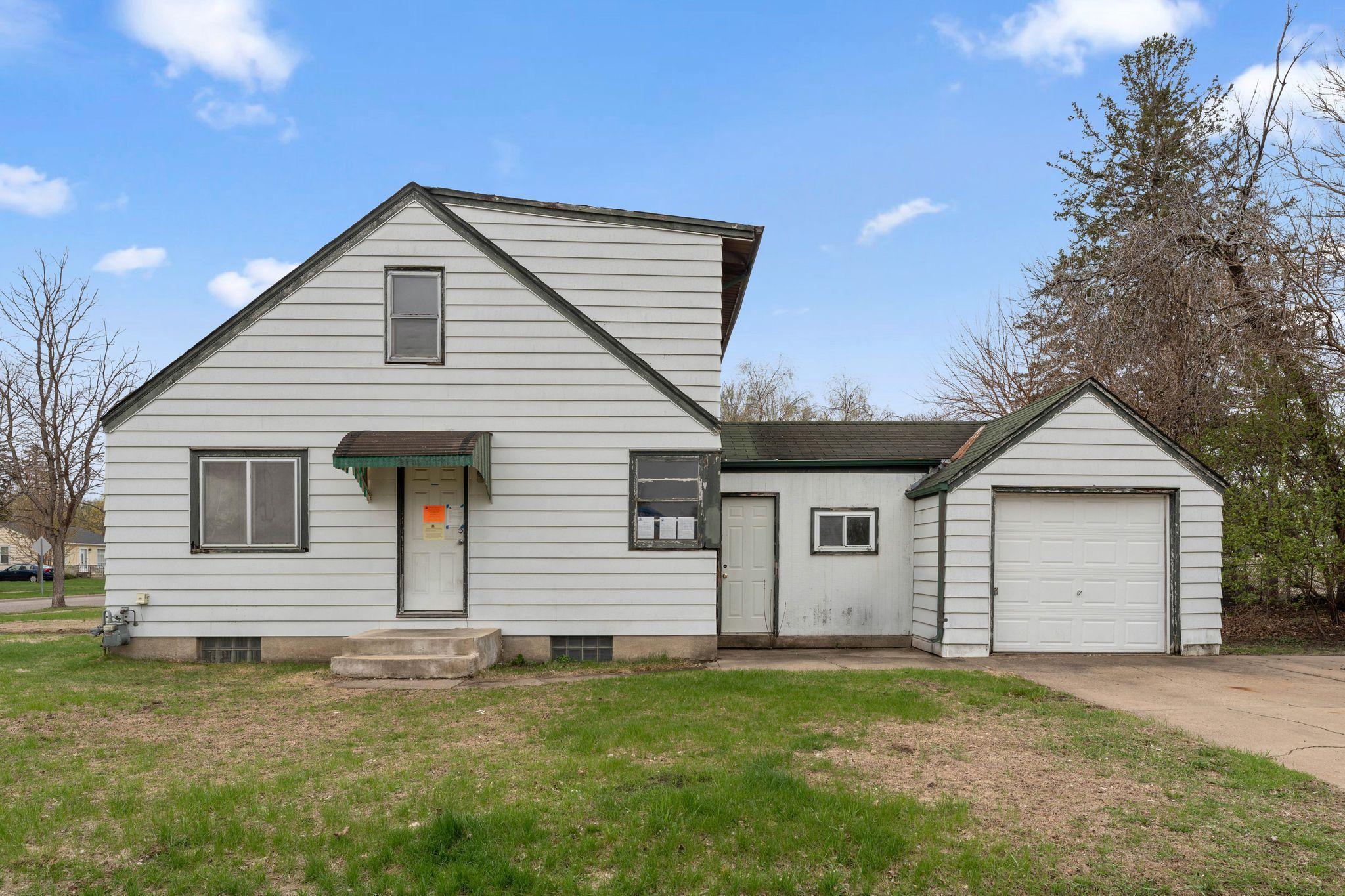Property Photo: 4533 Welcome Avenue N MN 55422