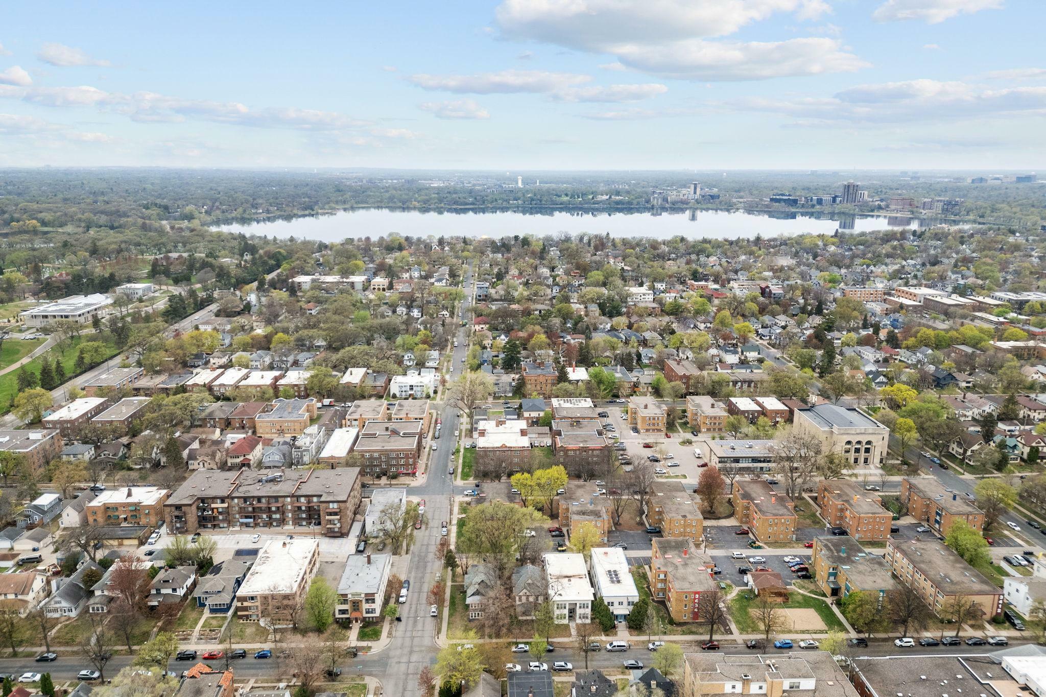 Property Photo: 3501 Dupont Avenue S 3 MN 55408
