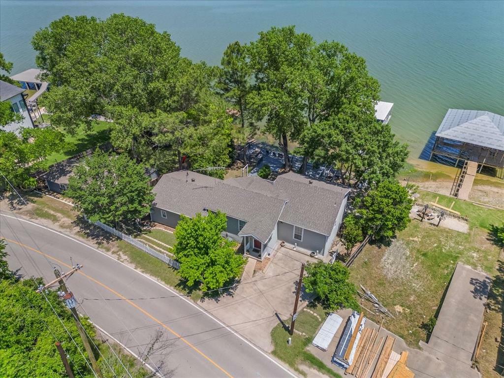 Property Photo: 1128 W Lake Drive TX 76087