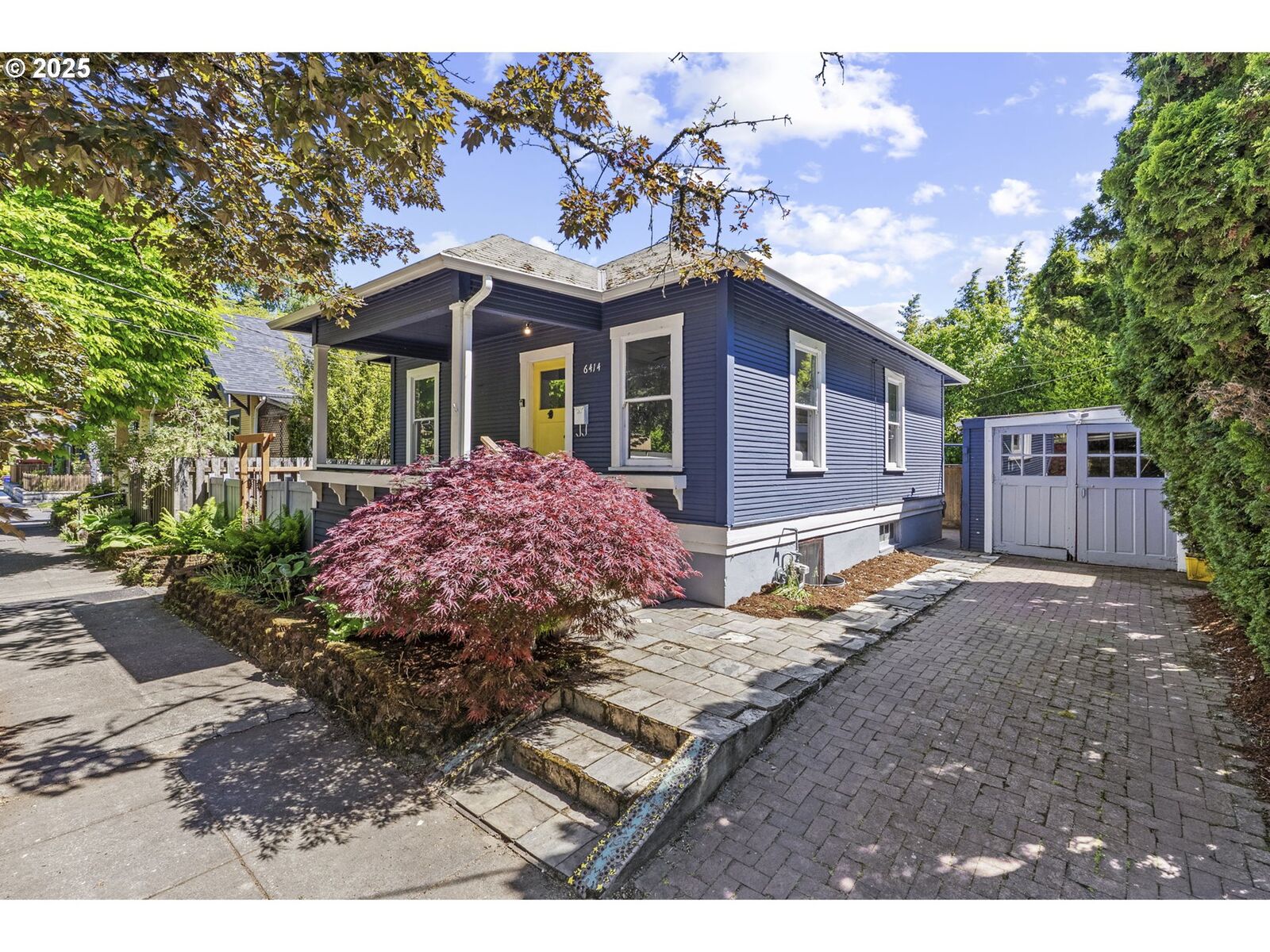 Property Photo:  6414 SE 14th Ave  OR 97202 