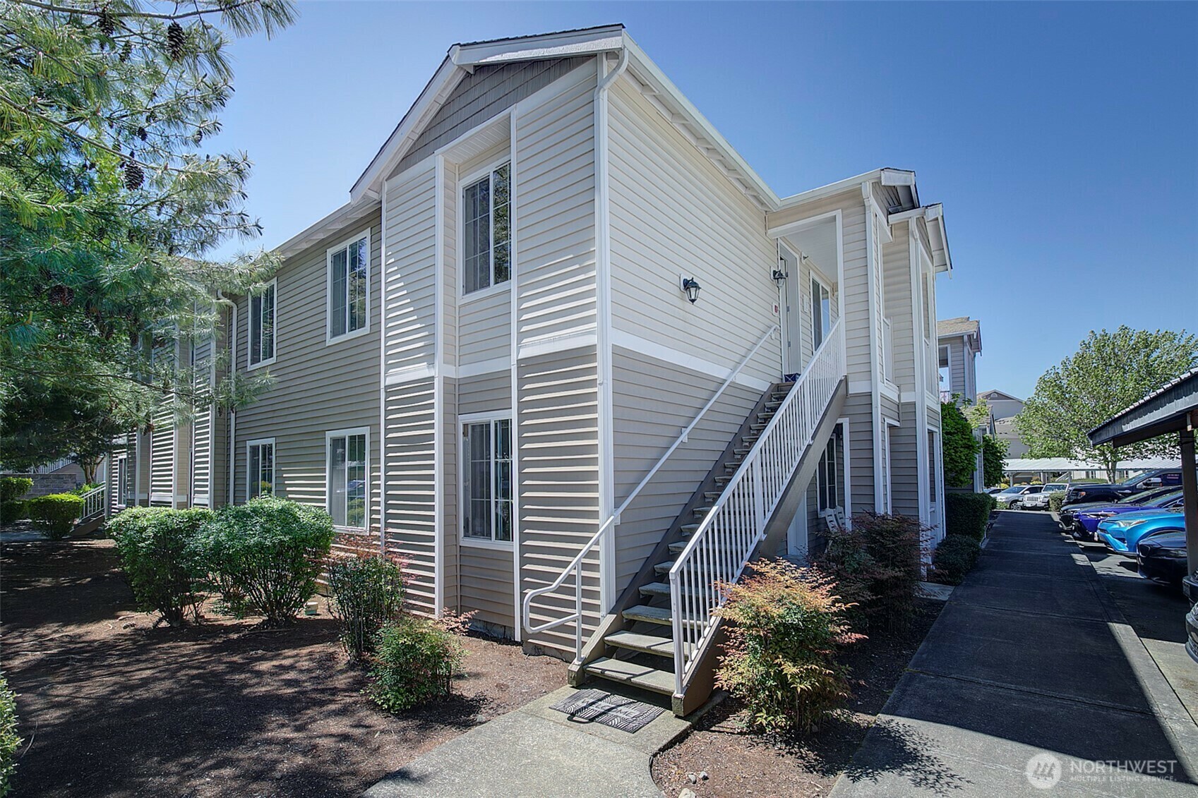 Property Photo: 10015 186th Place E 209 WA 98375