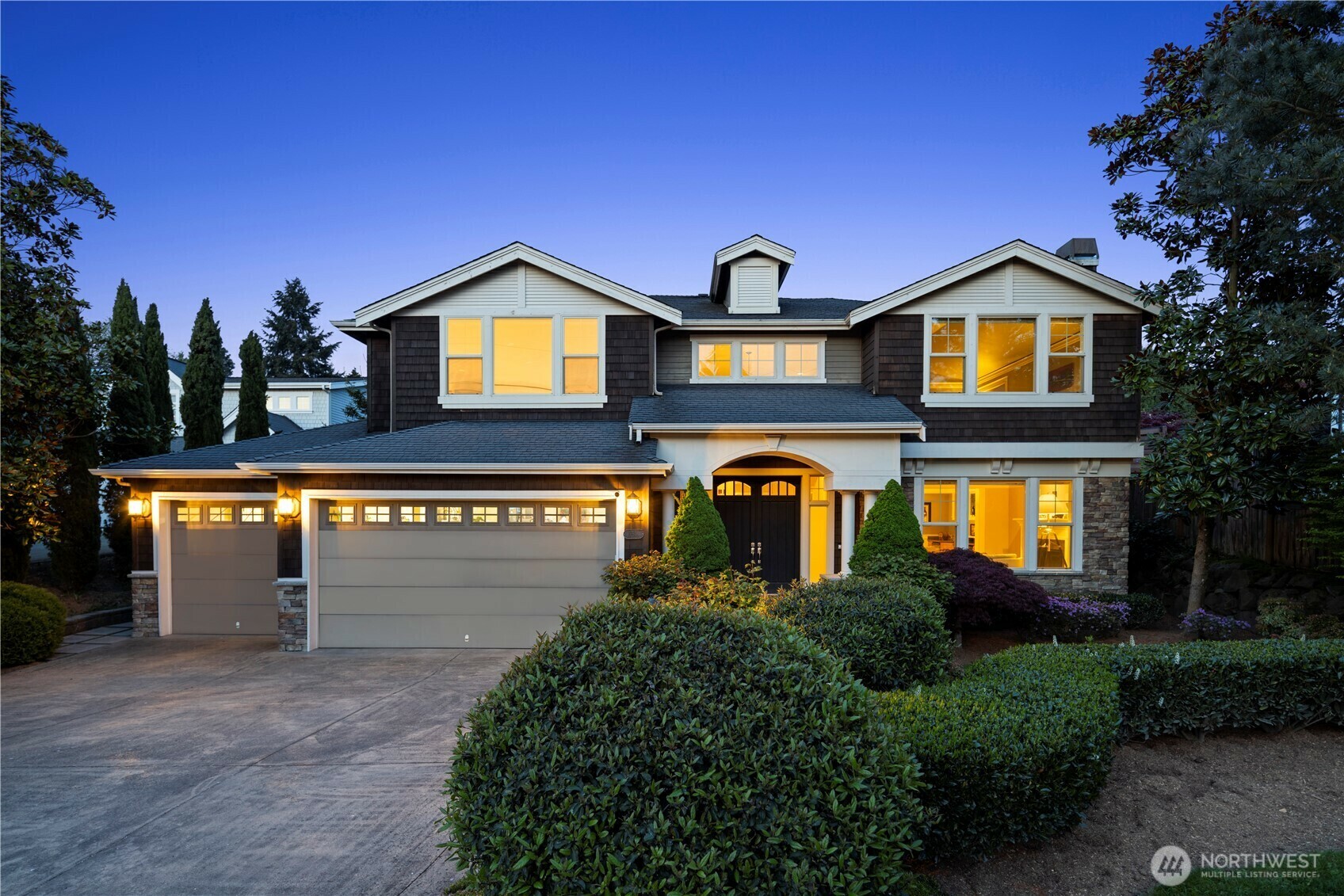 Property Photo: 6514 112th Avenue NE WA 98033
