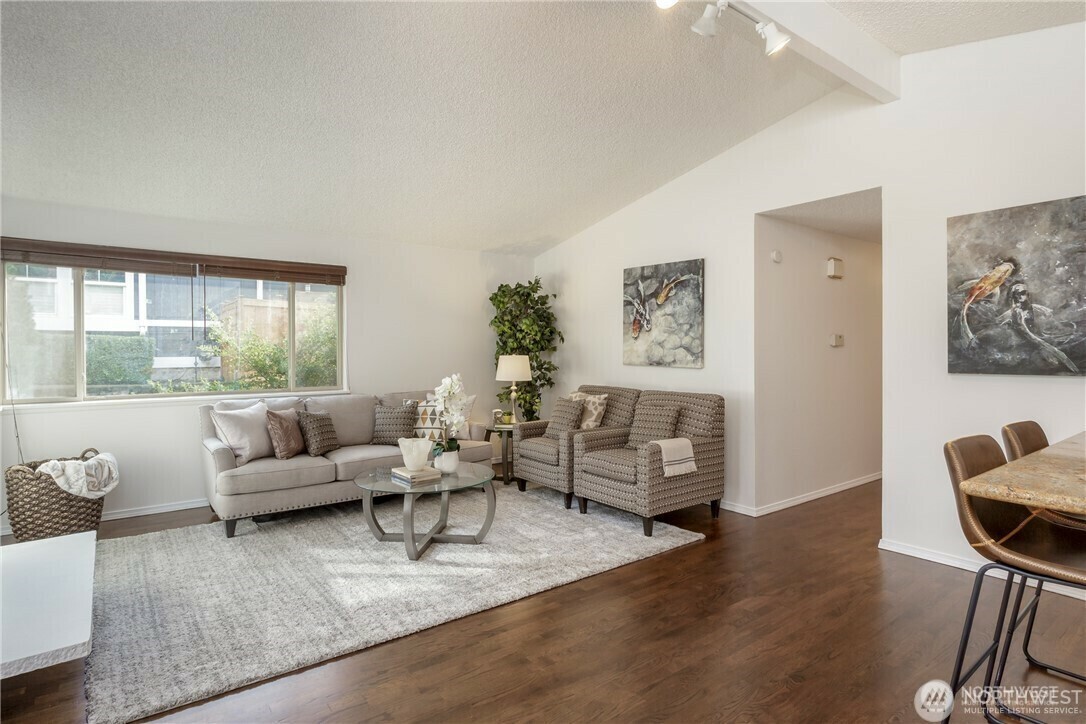 Property Photo: 705 17th Avenue W WA 98033