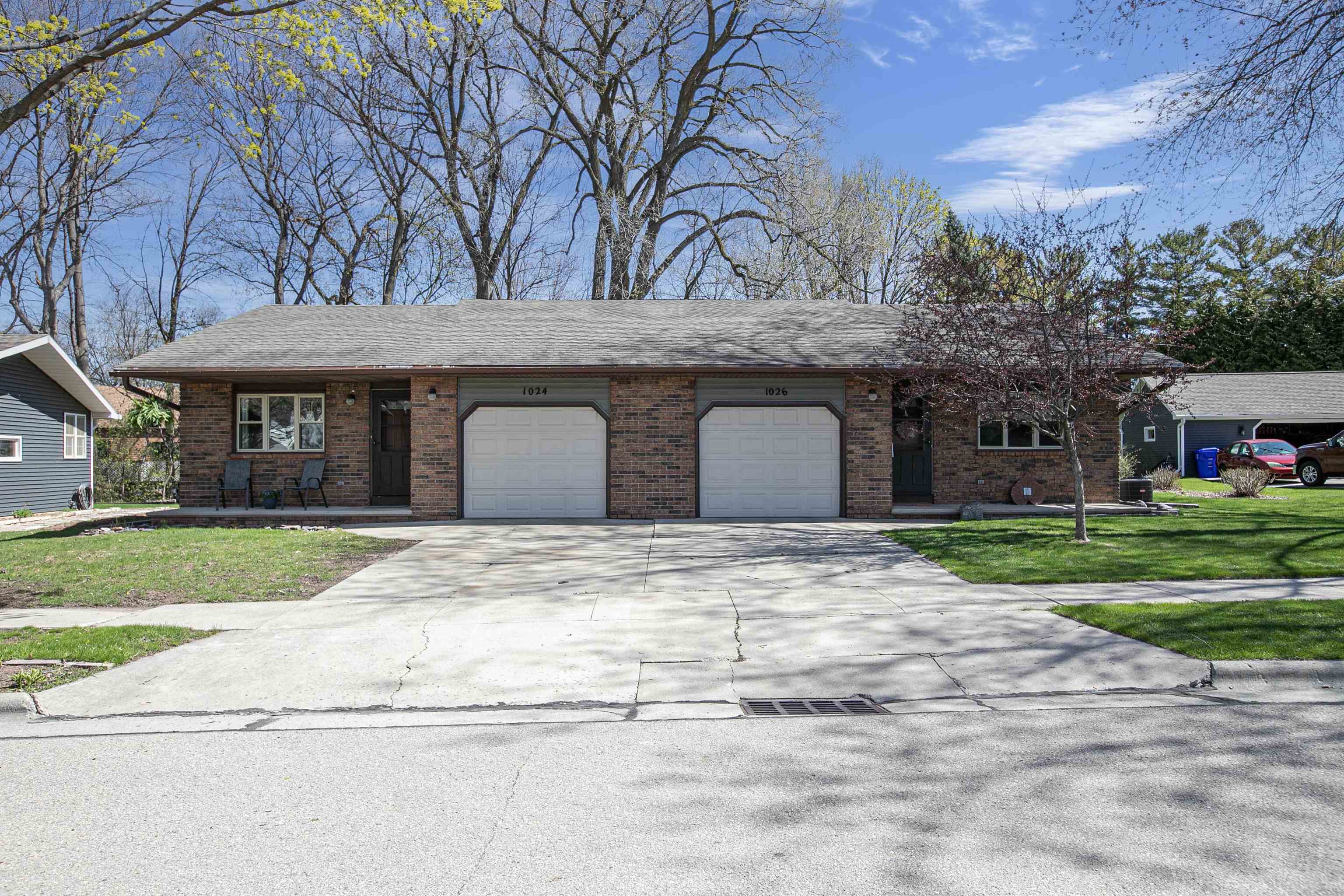 Property Photo: 1024 Melrose Court WI 54130