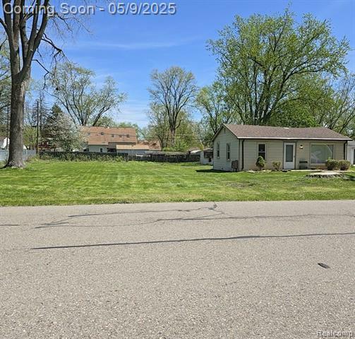 Property Photo: 23362 Springbrook Drive MI 48336