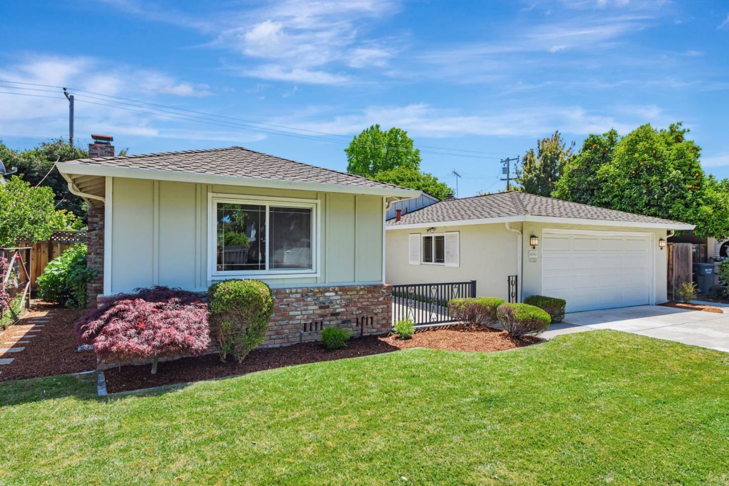 Property Photo:  836 Peach Avenue  CA 94087 