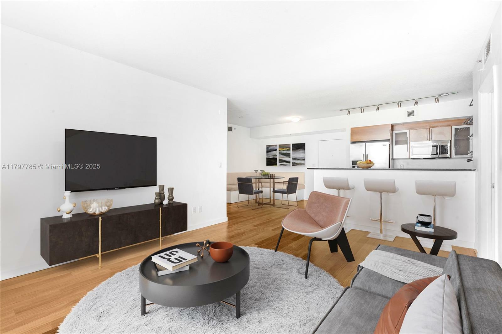 Property Photo: 325 S Biscayne Blvd 3222 FL 33131