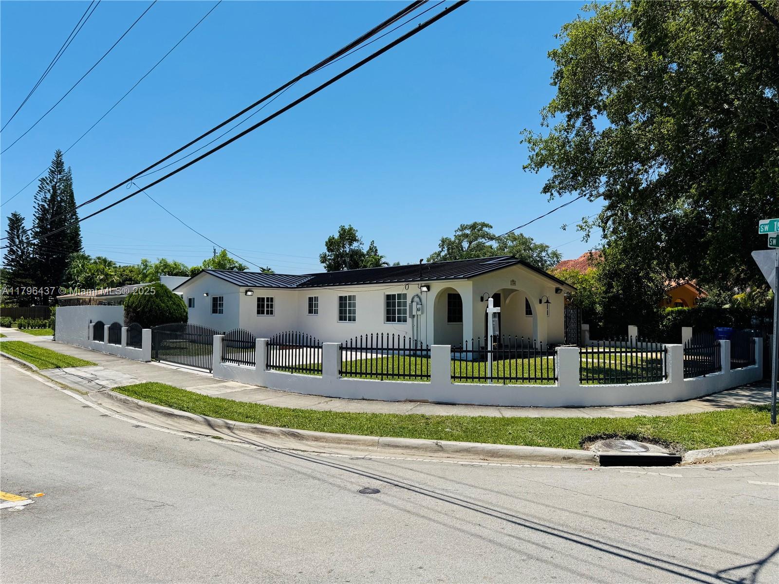 1900 SW 24th St  Miami FL 33145 photo