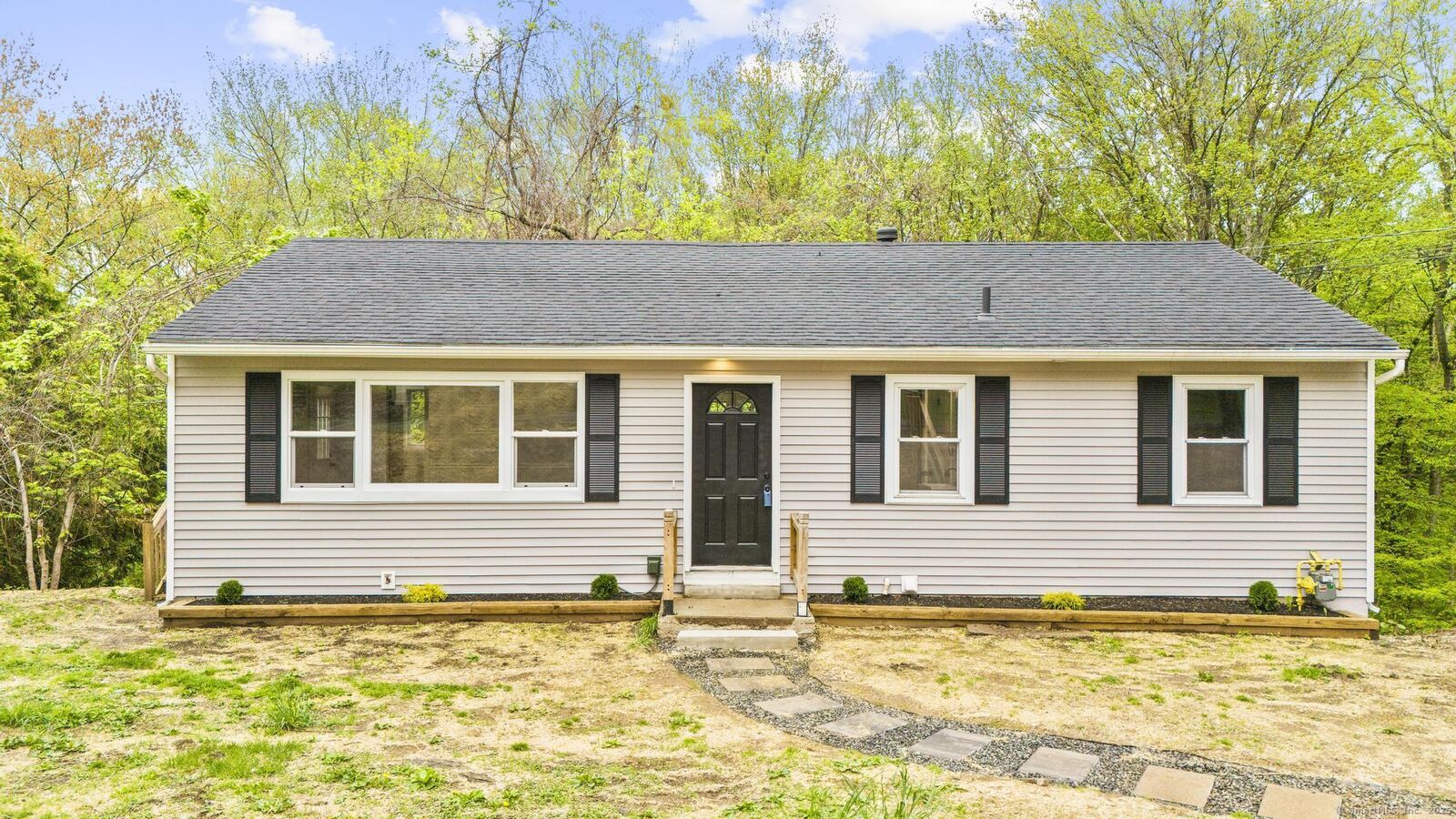 Property Photo:  129 Benz Street  CT 06401 