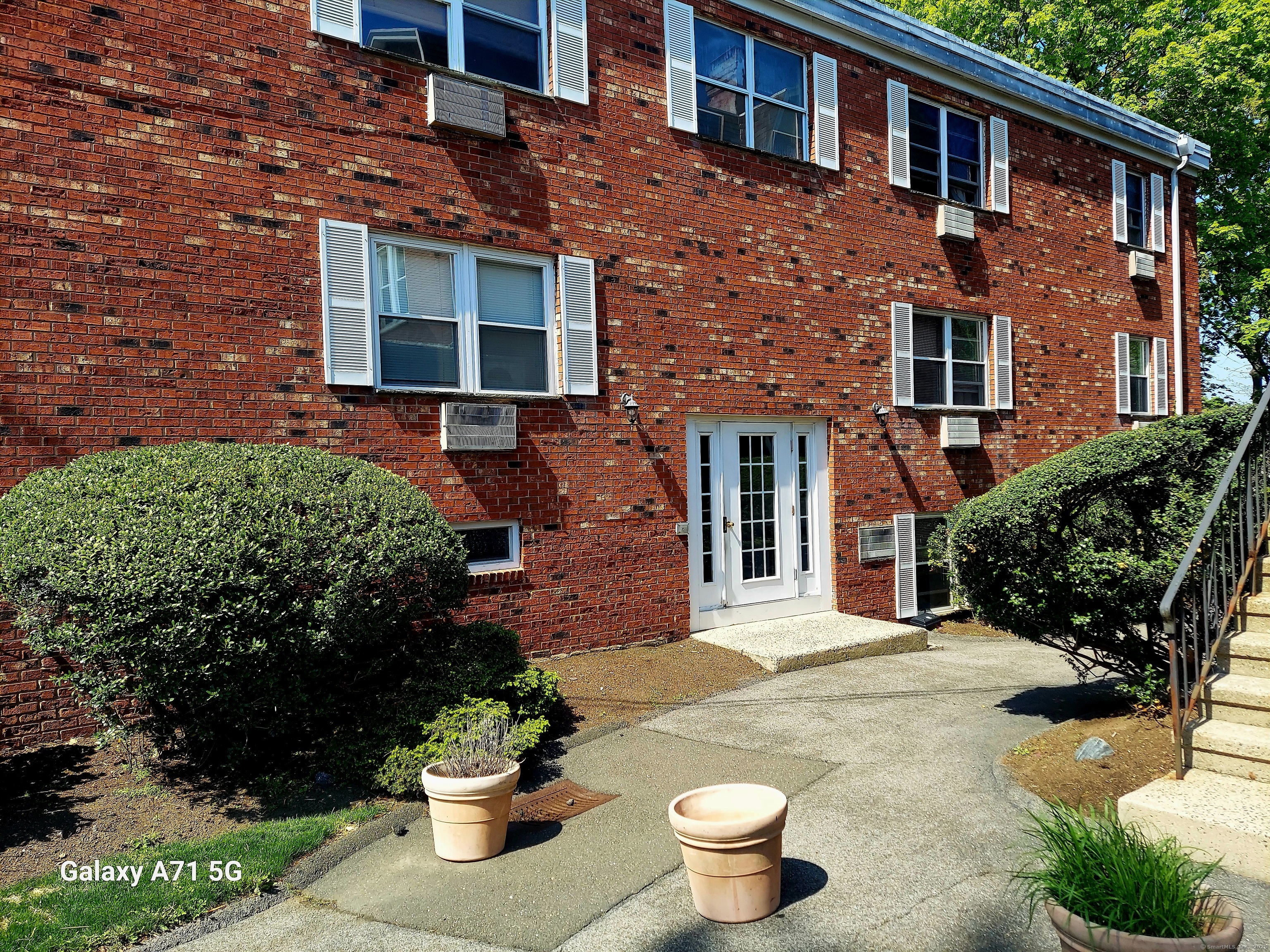 Property Photo: 24 Home Court 7 CT 06902