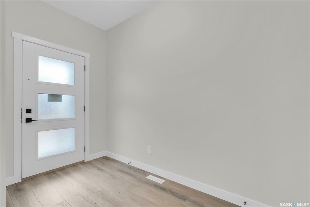 Property Photo: 210 Leskiw Lane SK S7V 0G5