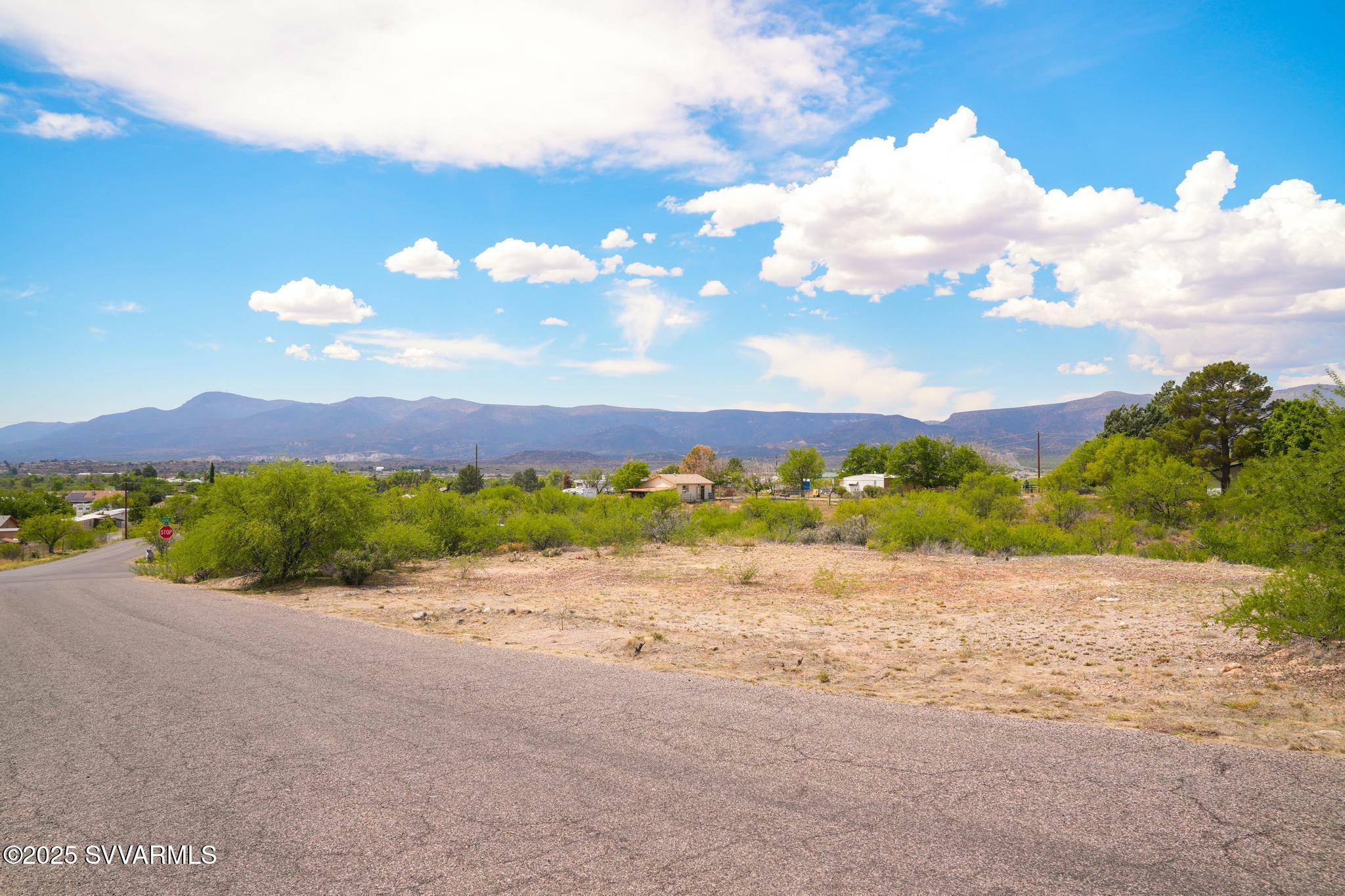 Property Photo: 740 W Buffalo Tr AZ 86322