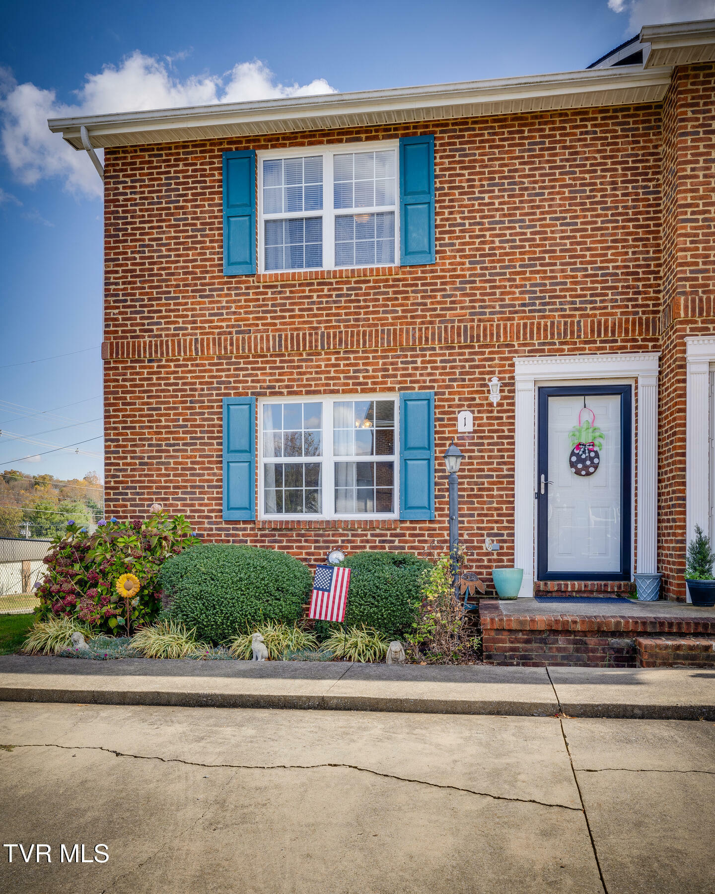 Property Photo: 1 Lexington Court TN 37615