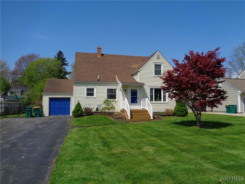 Property Photo: 4274 Trailing Drive NY 14221