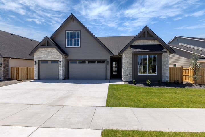 Property Photo: 4219 W Thornapple Dr ID 83646