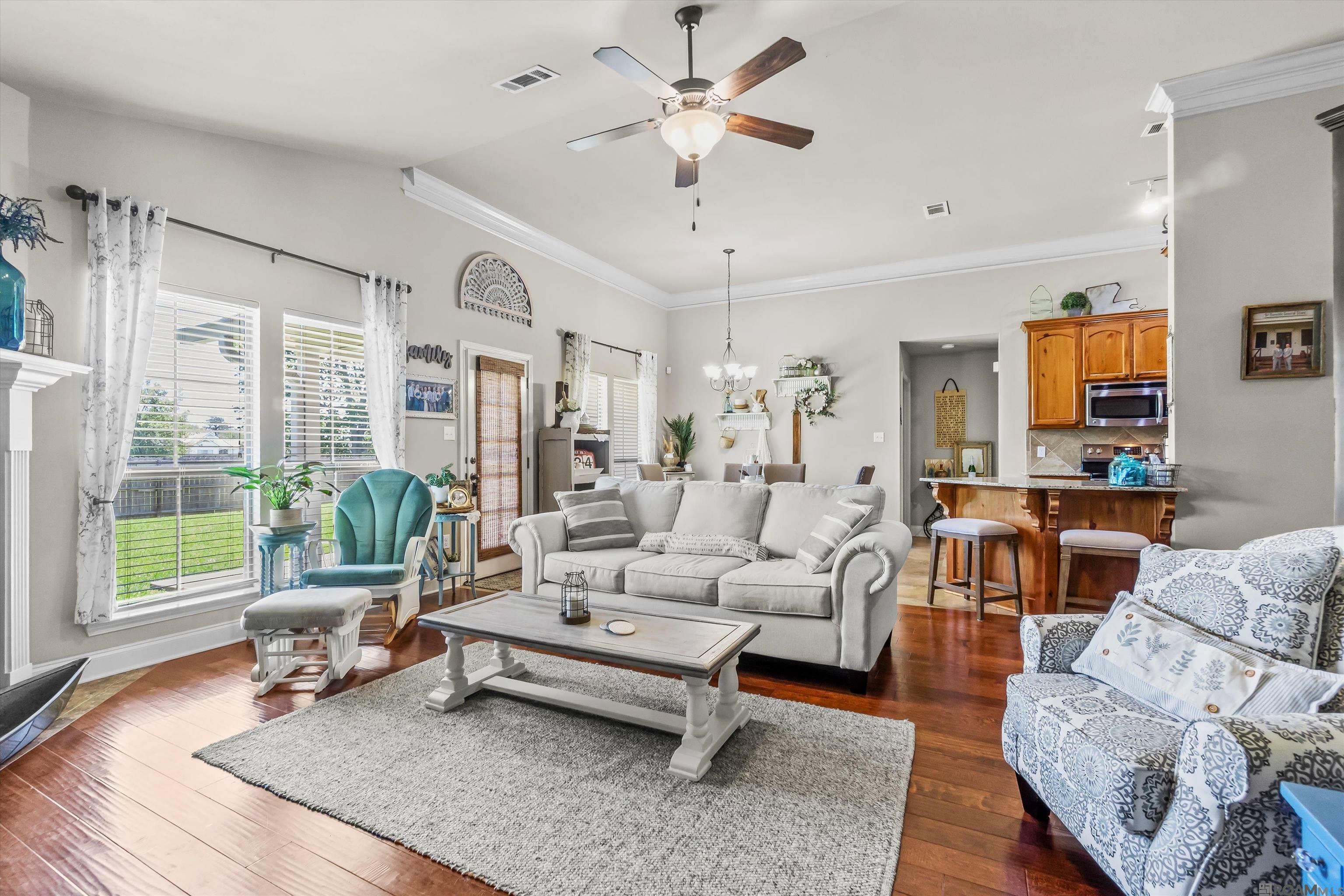 Property Photo: 17346 Hillstone Dr LA 70769