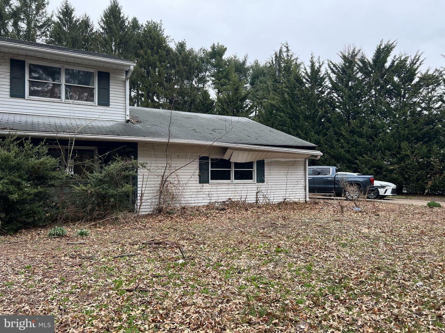 Property Photo: 908 W Walnut Street PA 17043