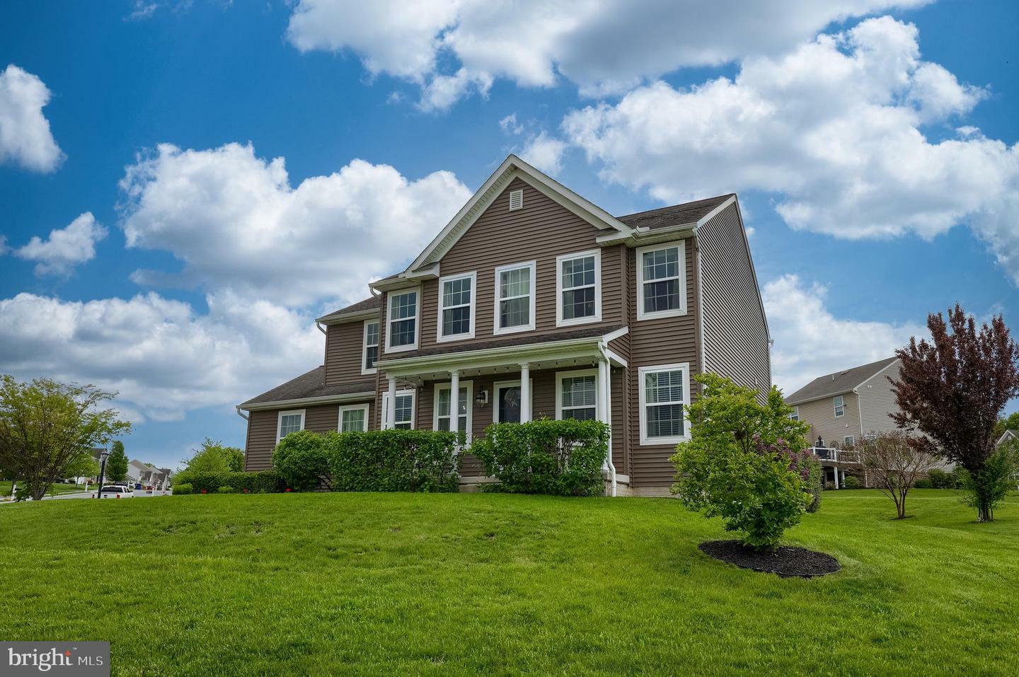 124 Greenfield Drive  Leola PA 17540 photo