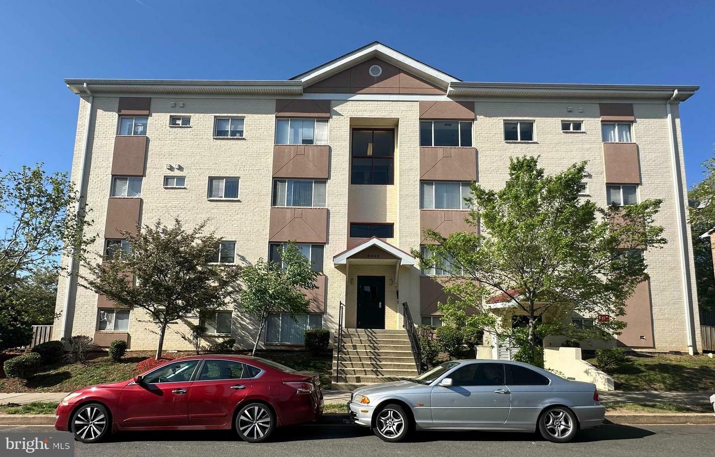 Property Photo: 5000 Call Place SE 403 DC 20019