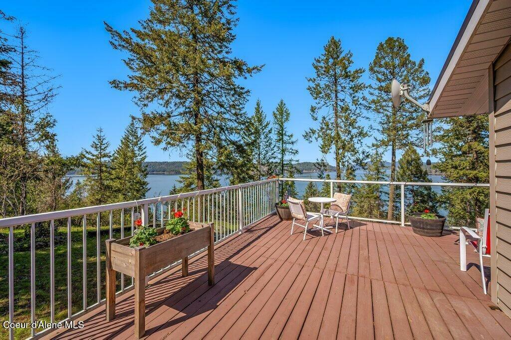 Property Photo: 490 E Bear Crossing Rd ID 83833