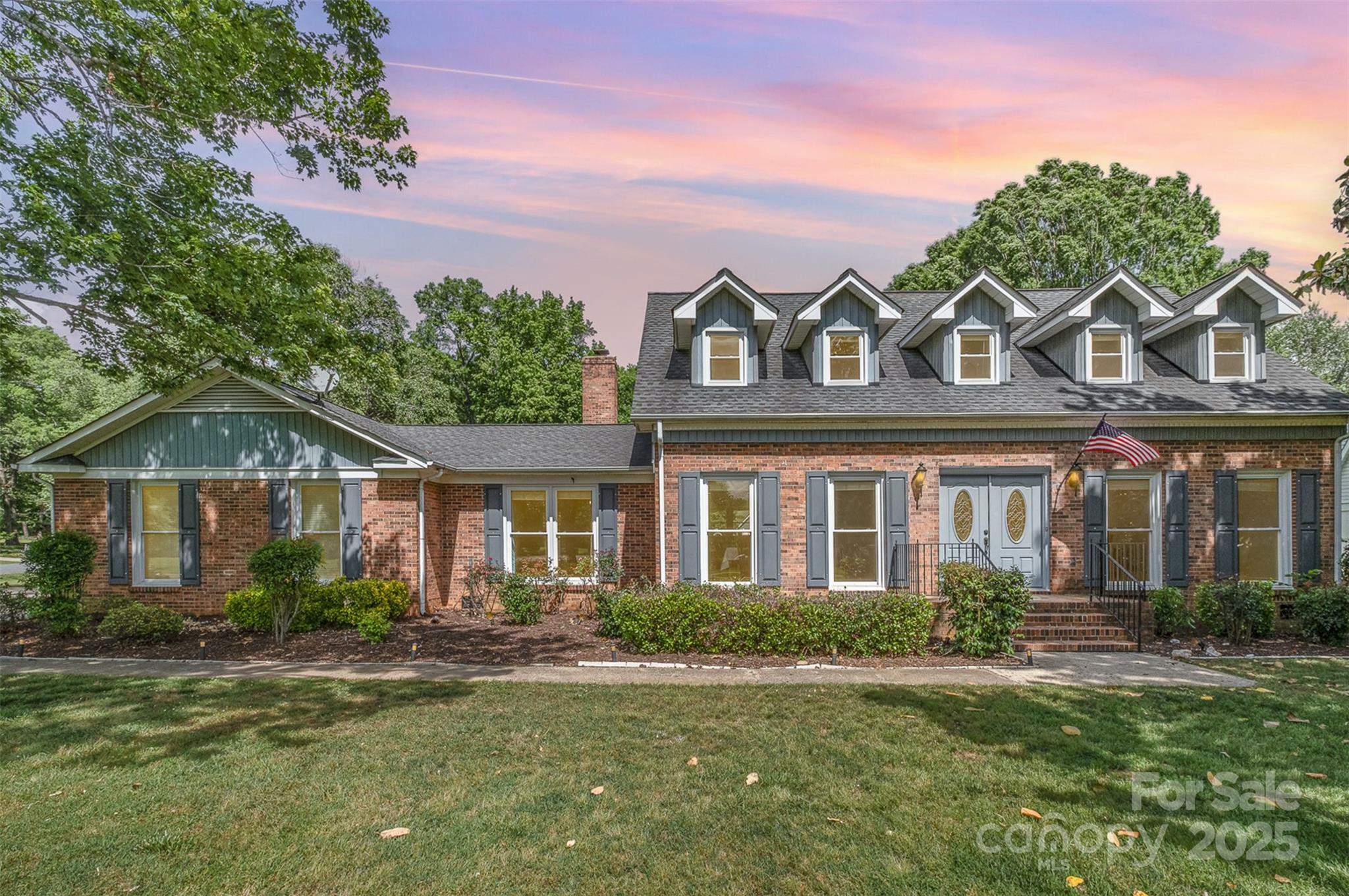 Property Photo: 6040 Morris Farm Lane NC 28227