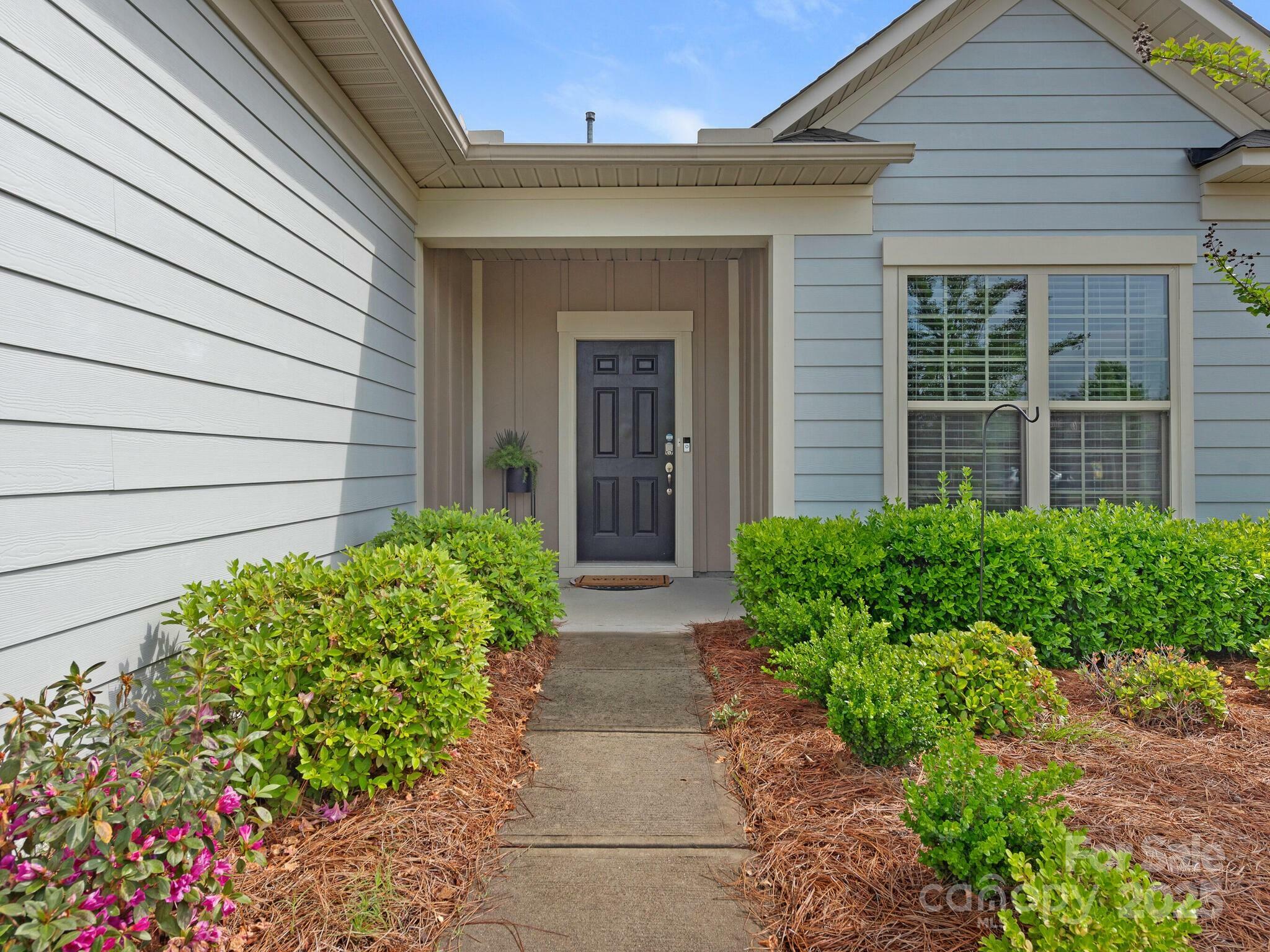 Property Photo: 804 Birdsong Way SC 29715