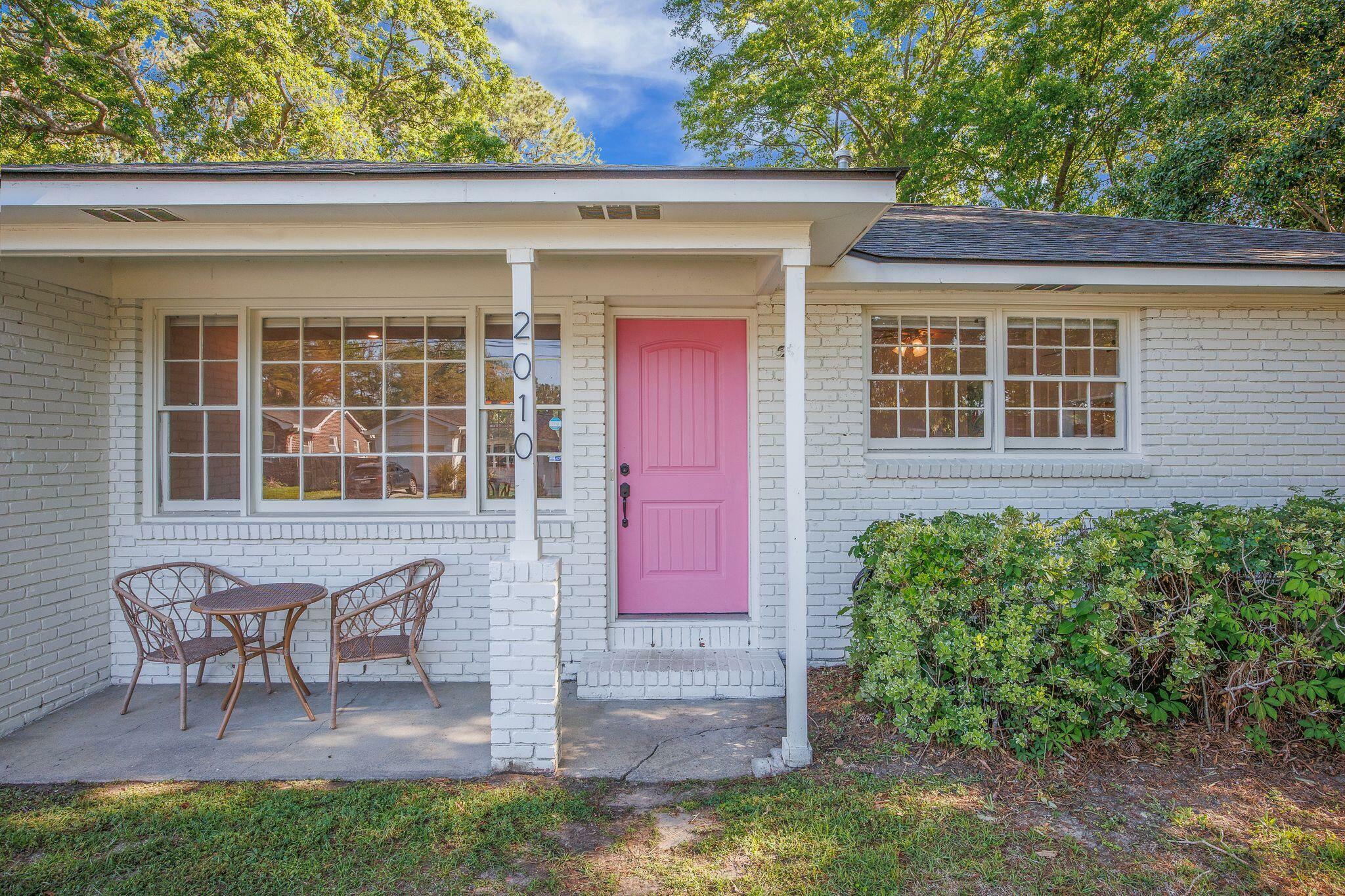 Property Photo: 2010 Culver Avenue SC 29407