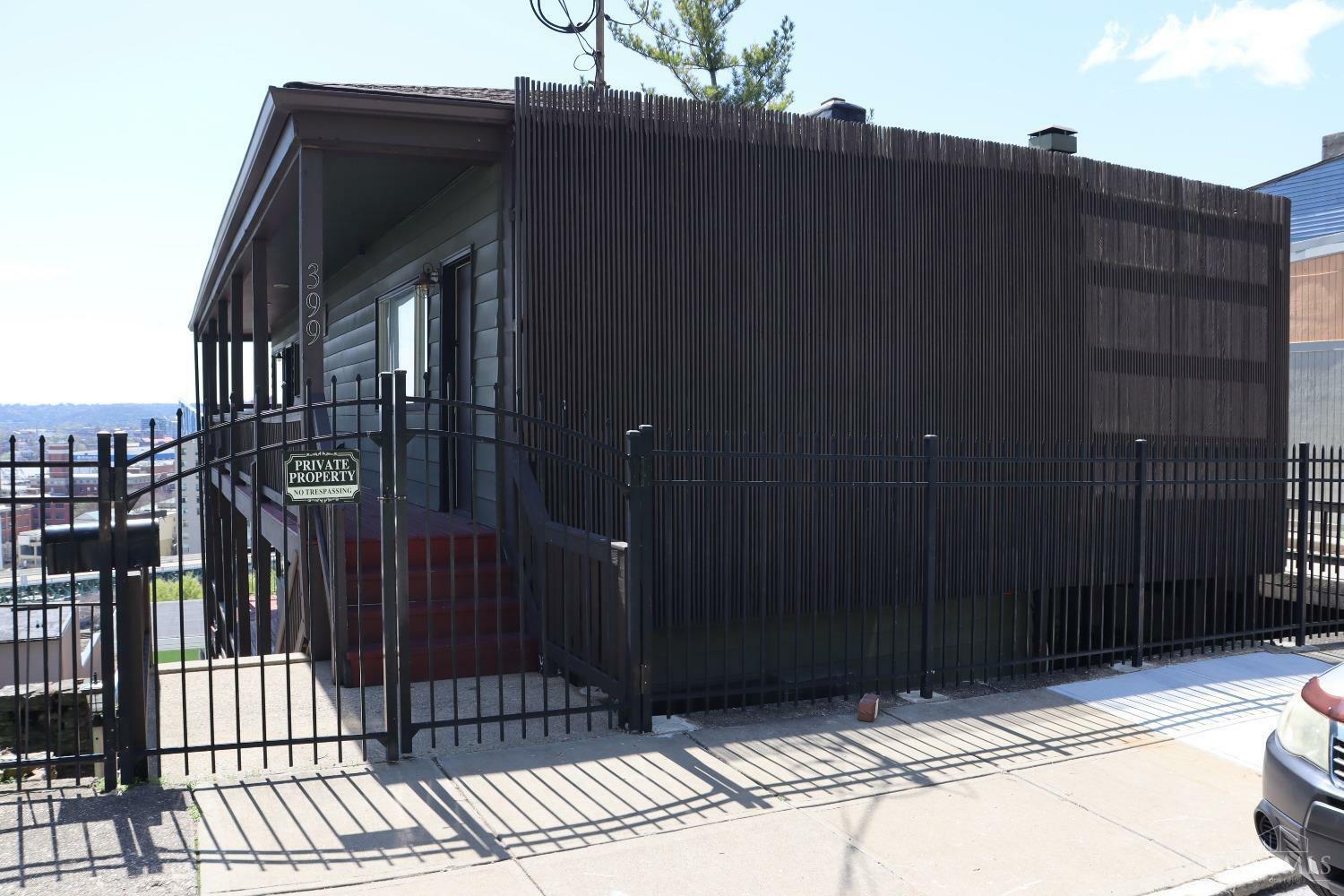 Property Photo: 399 Oregon Street OH 45202