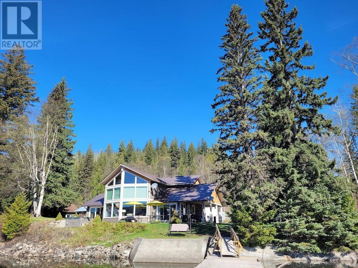 Property Photo: 4011 Haggens Point Road BC V0L 1L0