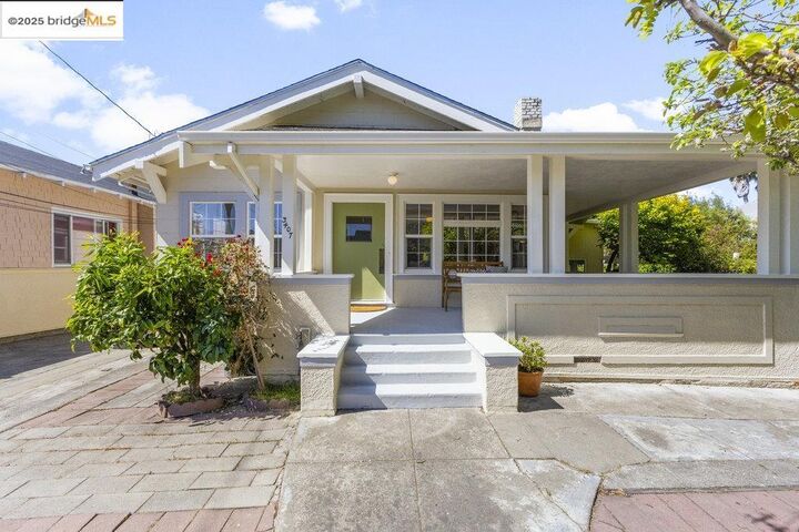 3407 Harper St  Oakland CA 94601 photo