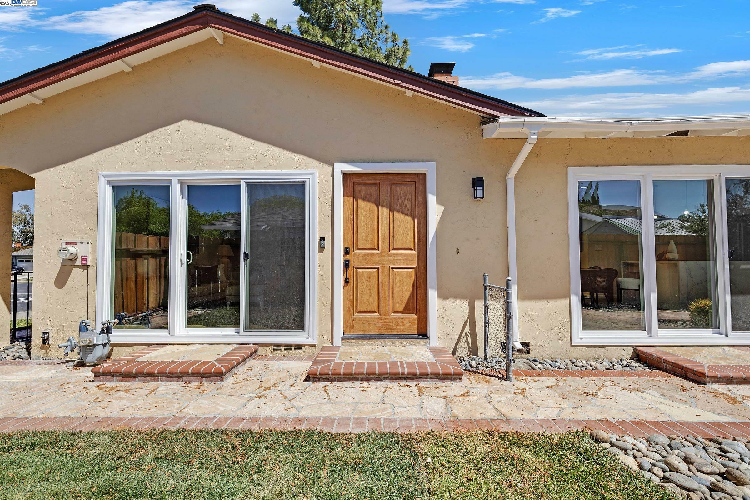 Property Photo: 693 Mayten Dr CA 94551