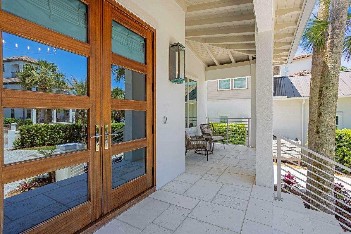 Property Photo: 45 White Cliffs Lane FL 32459