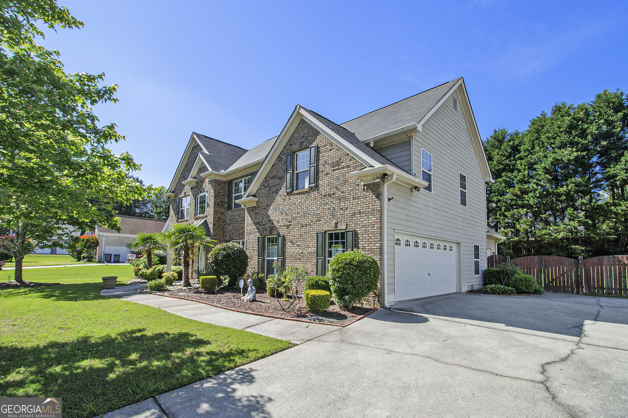 Property Photo: 4765 Smokestone Drive GA 30135
