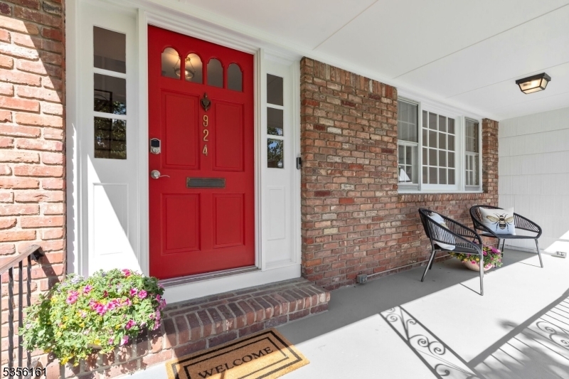 Property Photo: 924 Brown Ave NJ 07090