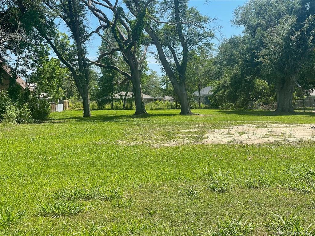 Property Photo: 603 W School Street LA 70605