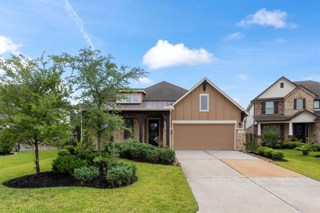 Property Photo: 130 Bloomhill Place TX 77354