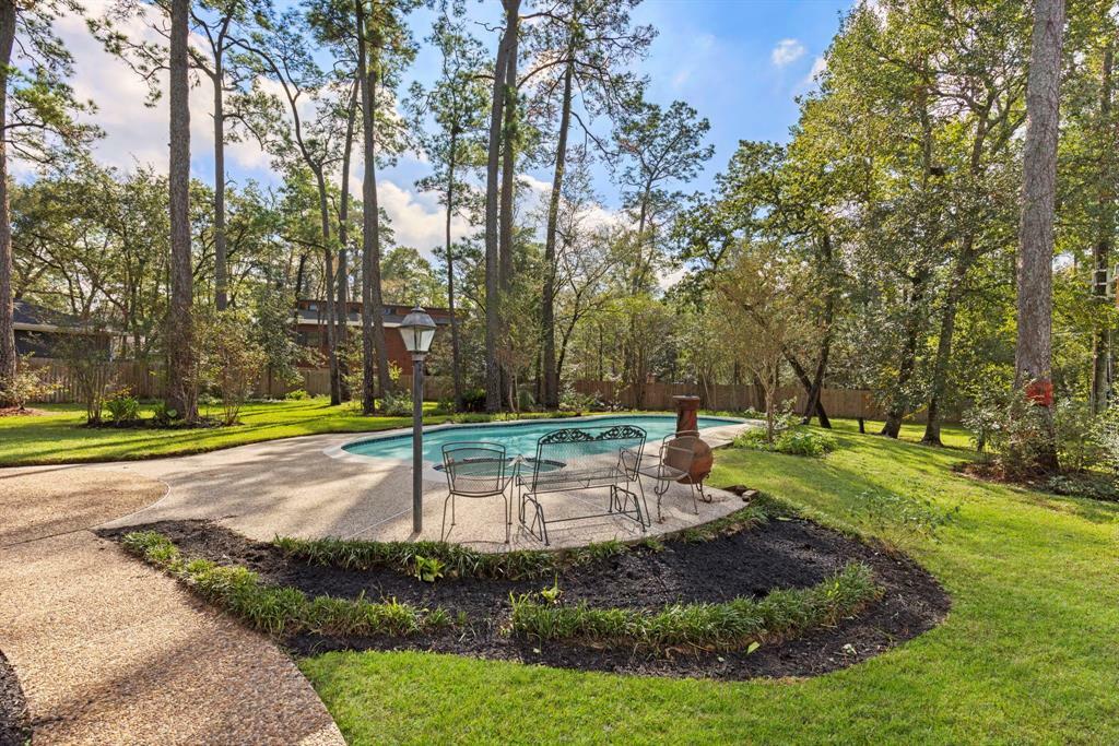 Property Photo: 6131 Knollview Drive TX 77389