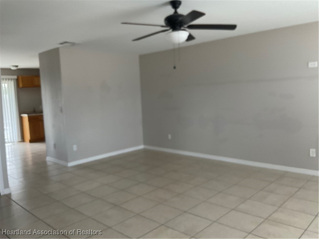 Property Photo: 31254 Fernway Street FL 33872