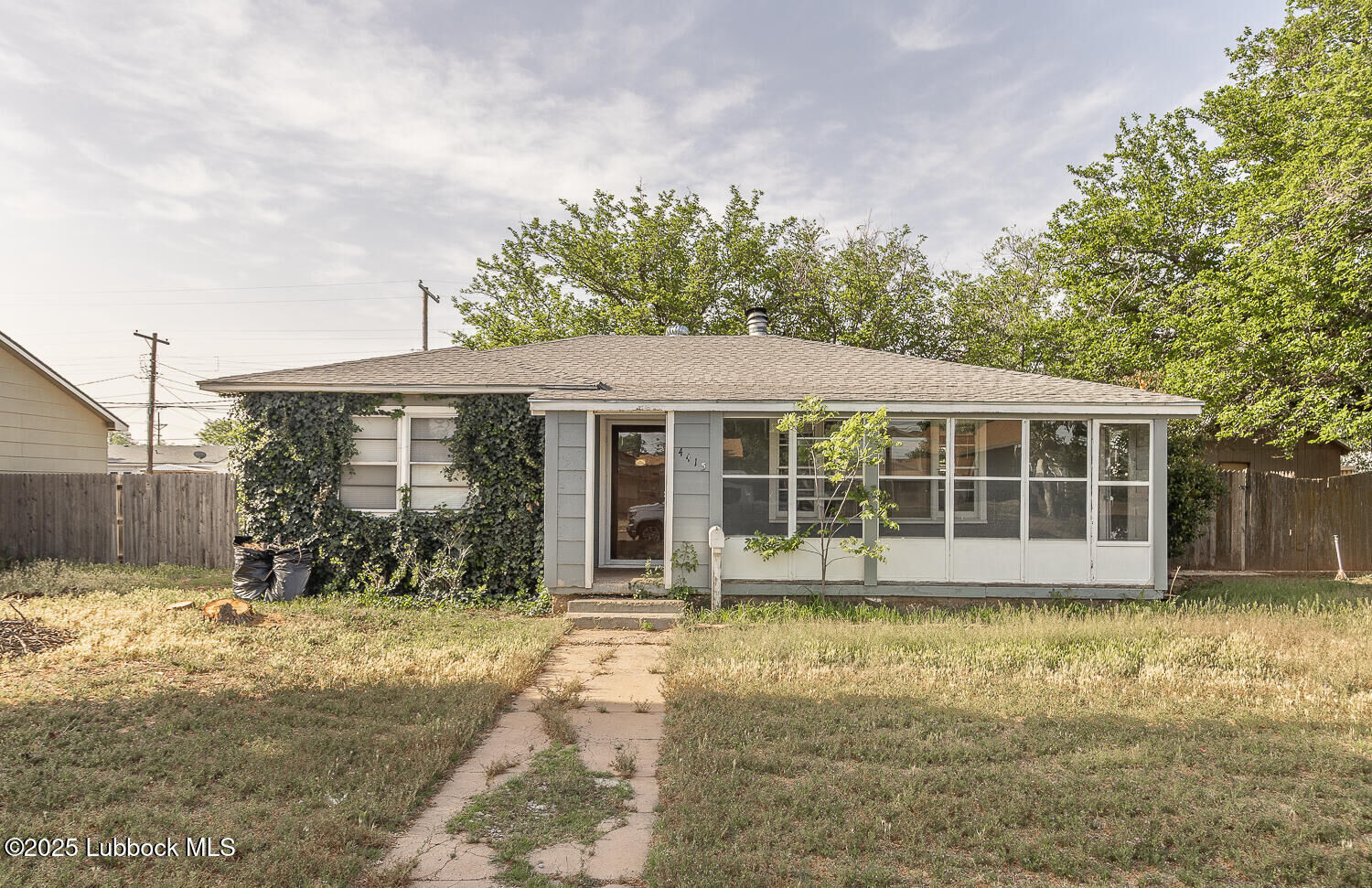 Property Photo: 4415 37th Street TX 79414