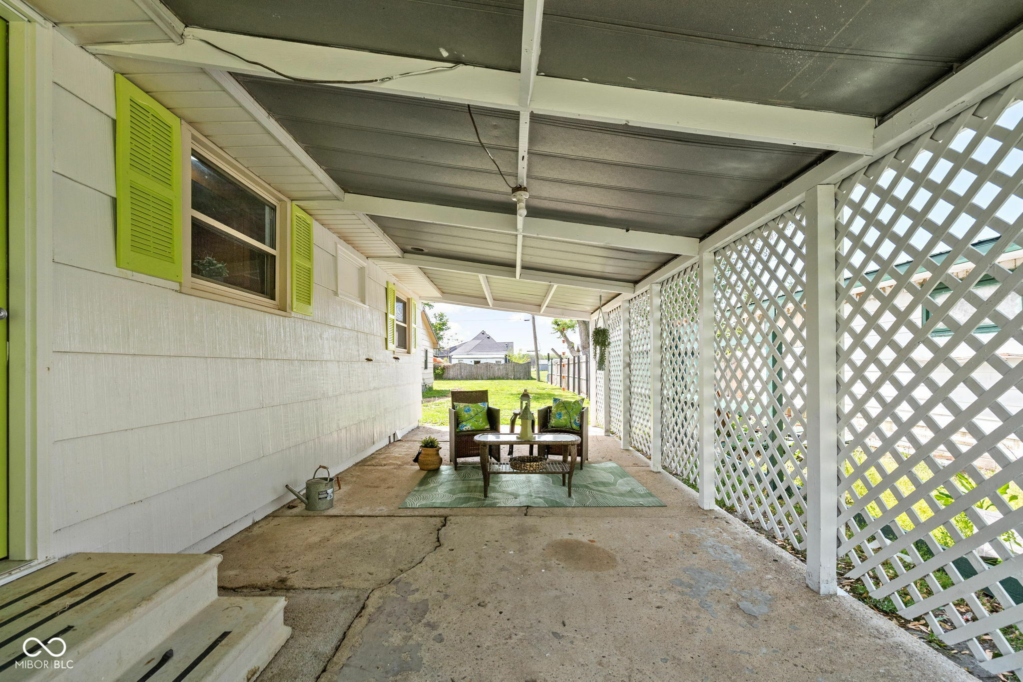 Property Photo: 1212 N 10th Street IN 46036