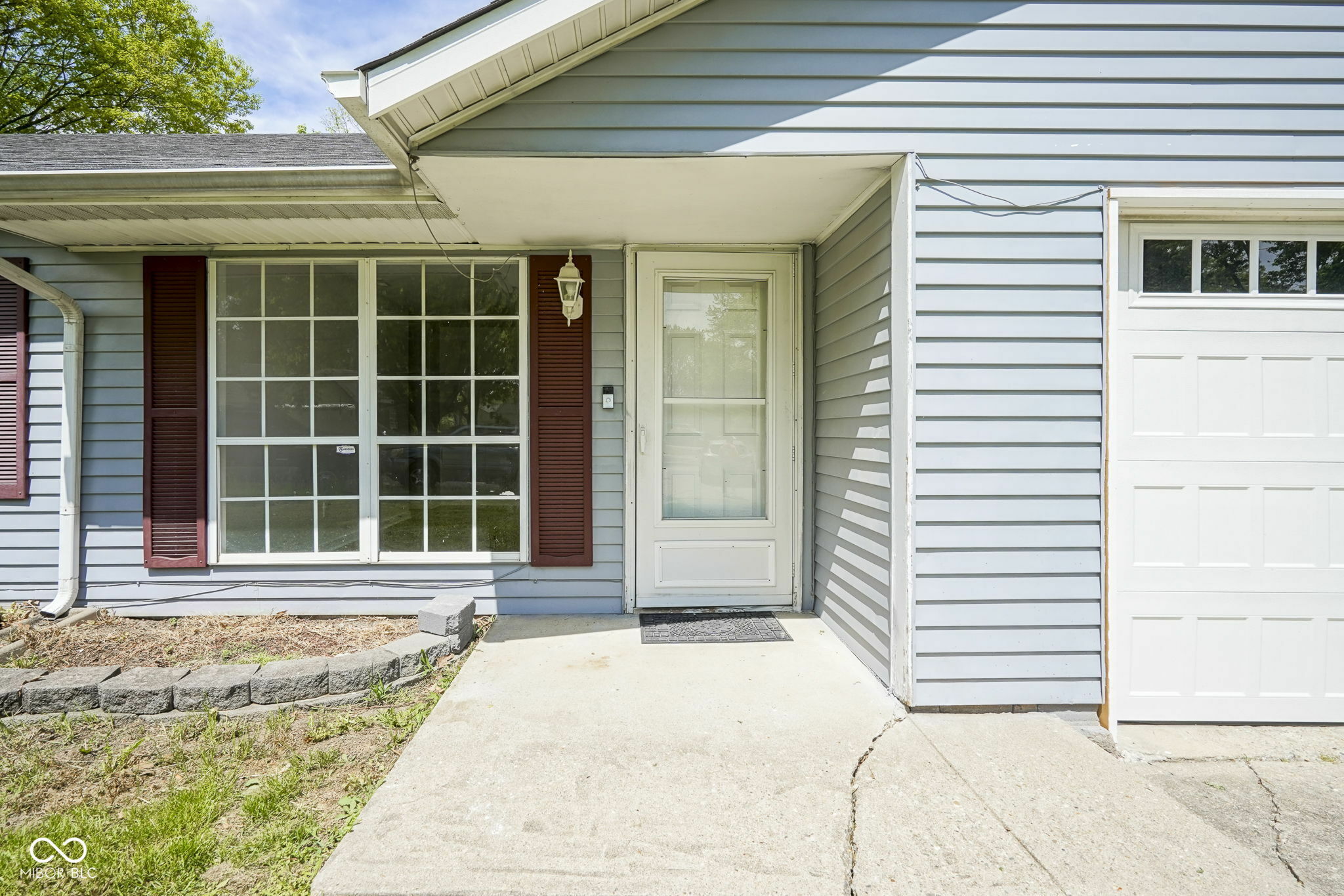 Property Photo: 5938 Dunseth Court IN 46254