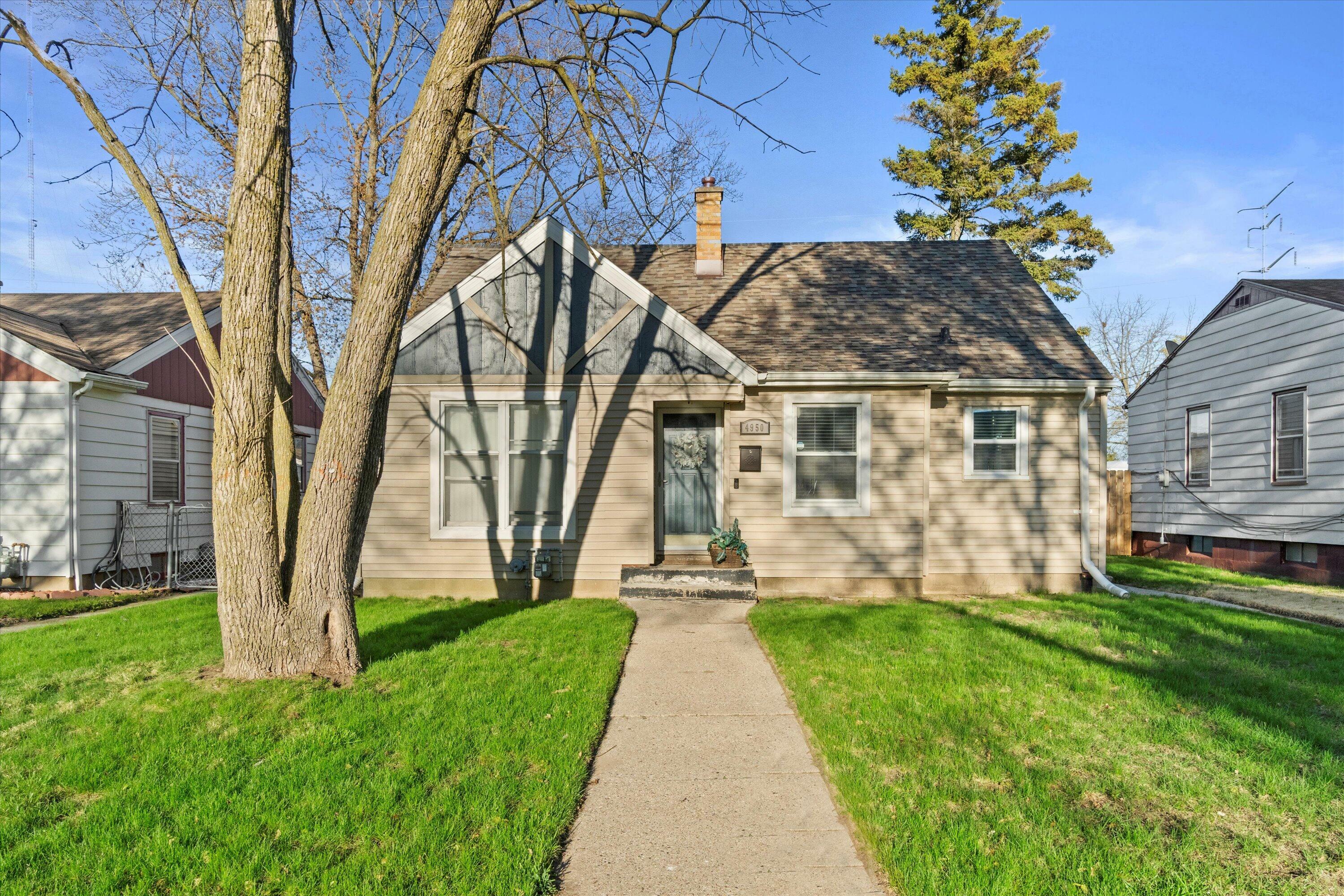 Property Photo: 4950 N 21st St WI 53209