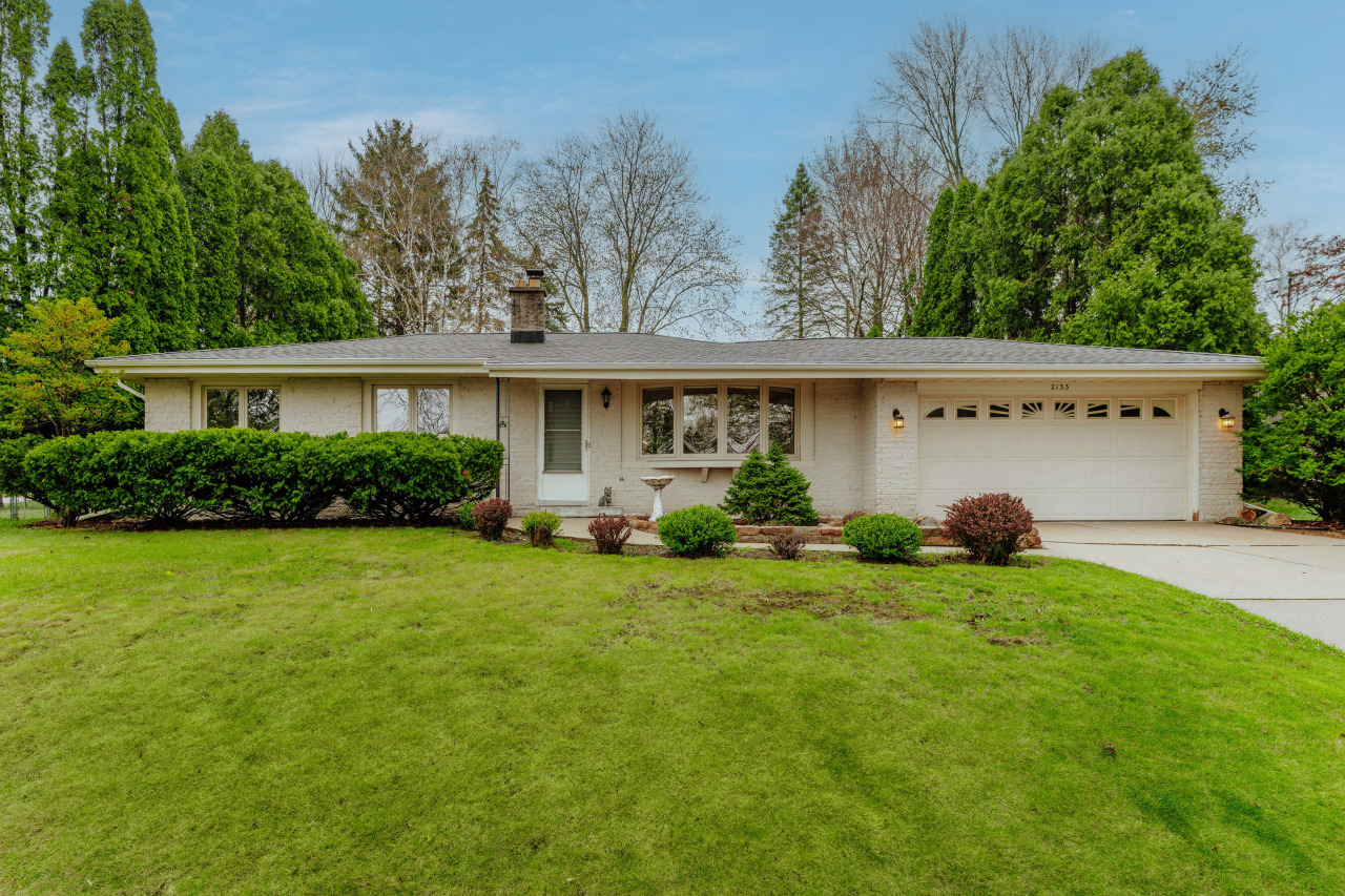 2133 Melody Ln  Waukesha WI 53186 photo